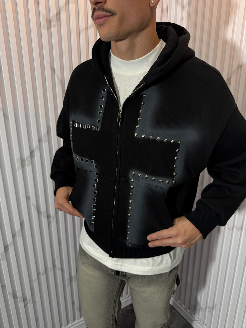 Felpa Croce e Borchie